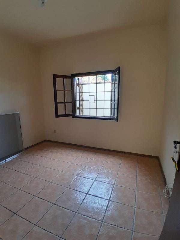Casa 2d  no bairro Jardim Rony em GUARATINGUETA