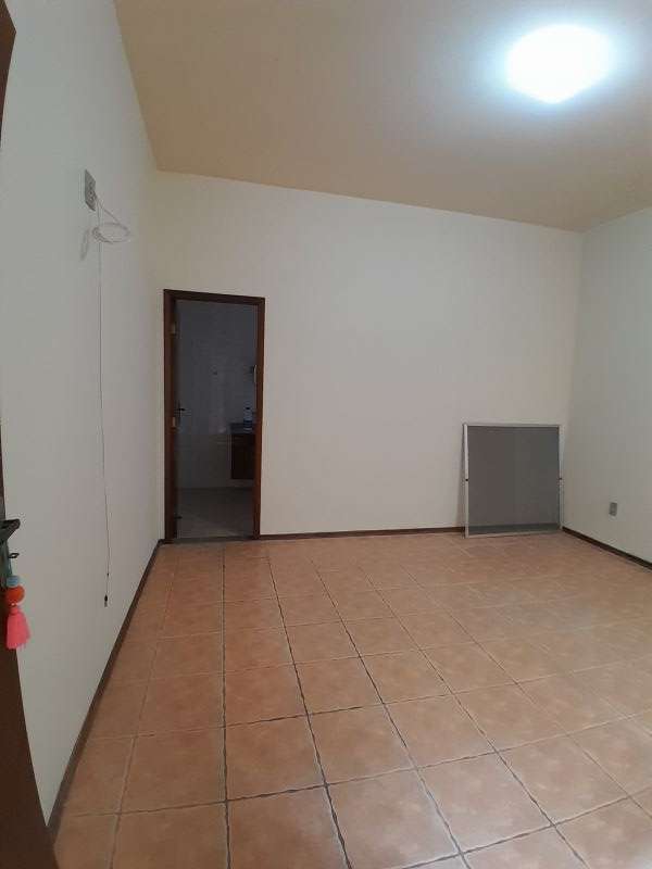 Casa 2d  no bairro Jardim Rony em GUARATINGUETA