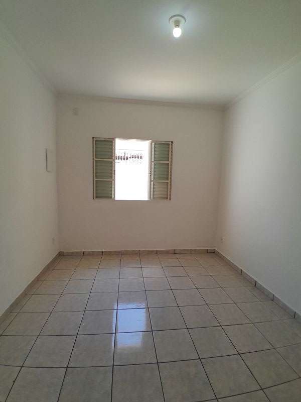 Casa 3d  no bairro Vila Eliana Maria em GUARATINGUETA
