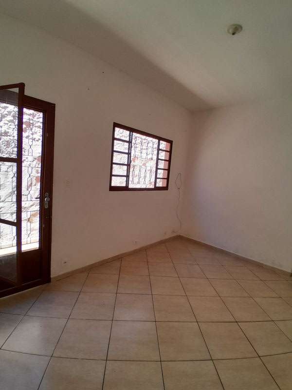 Casa 2d  no bairro Jardim do Vale em GUARATINGUETA