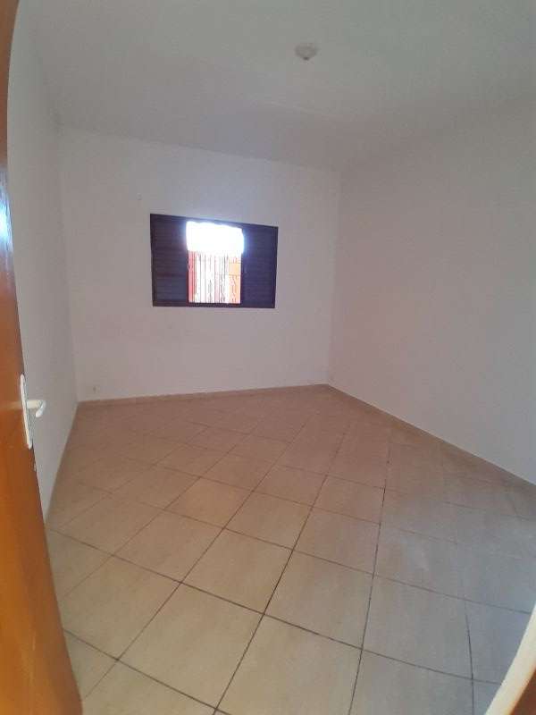 Casa 2d  no bairro Jardim do Vale em GUARATINGUETA