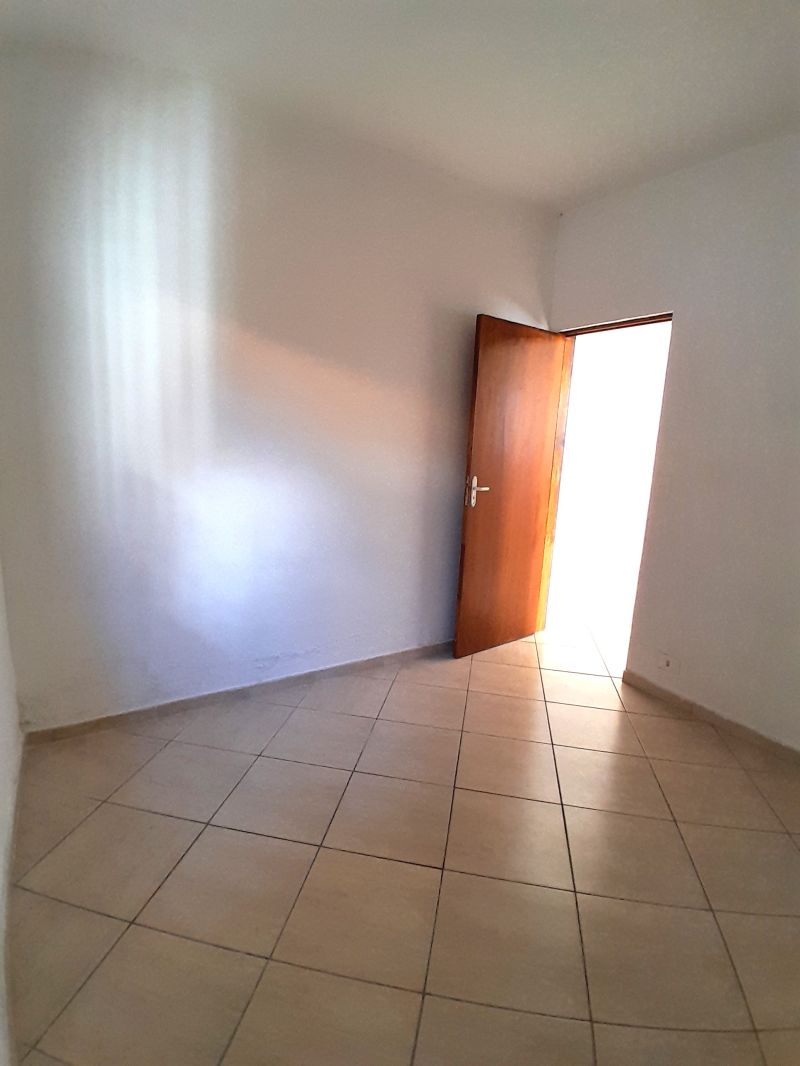 Casa 2d  no bairro Jardim do Vale em GUARATINGUETA