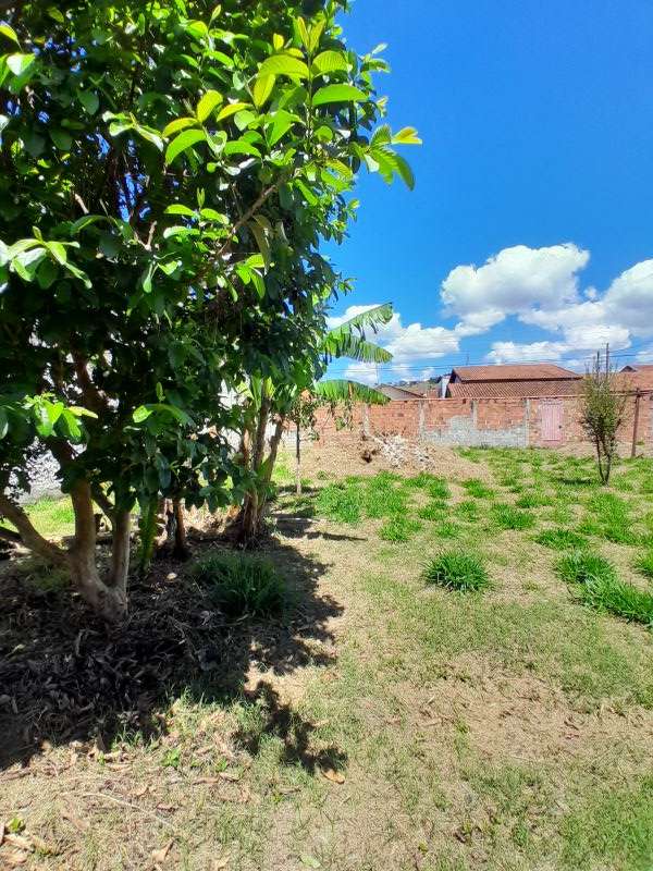 Casa 2d  no bairro Jardim do Vale em GUARATINGUETA
