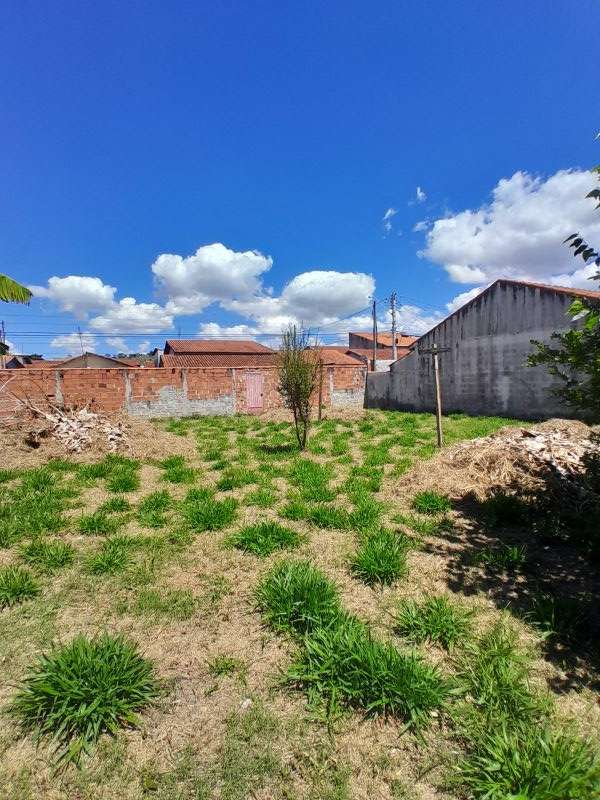 Casa 2d  no bairro Jardim do Vale em GUARATINGUETA