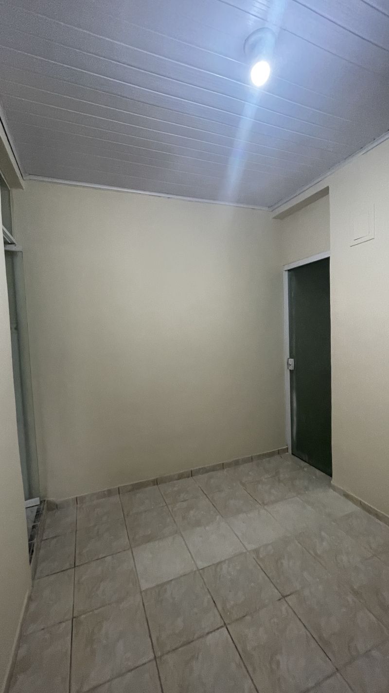 Casa 1d  no bairro Pedregulho em GUARATINGUETA