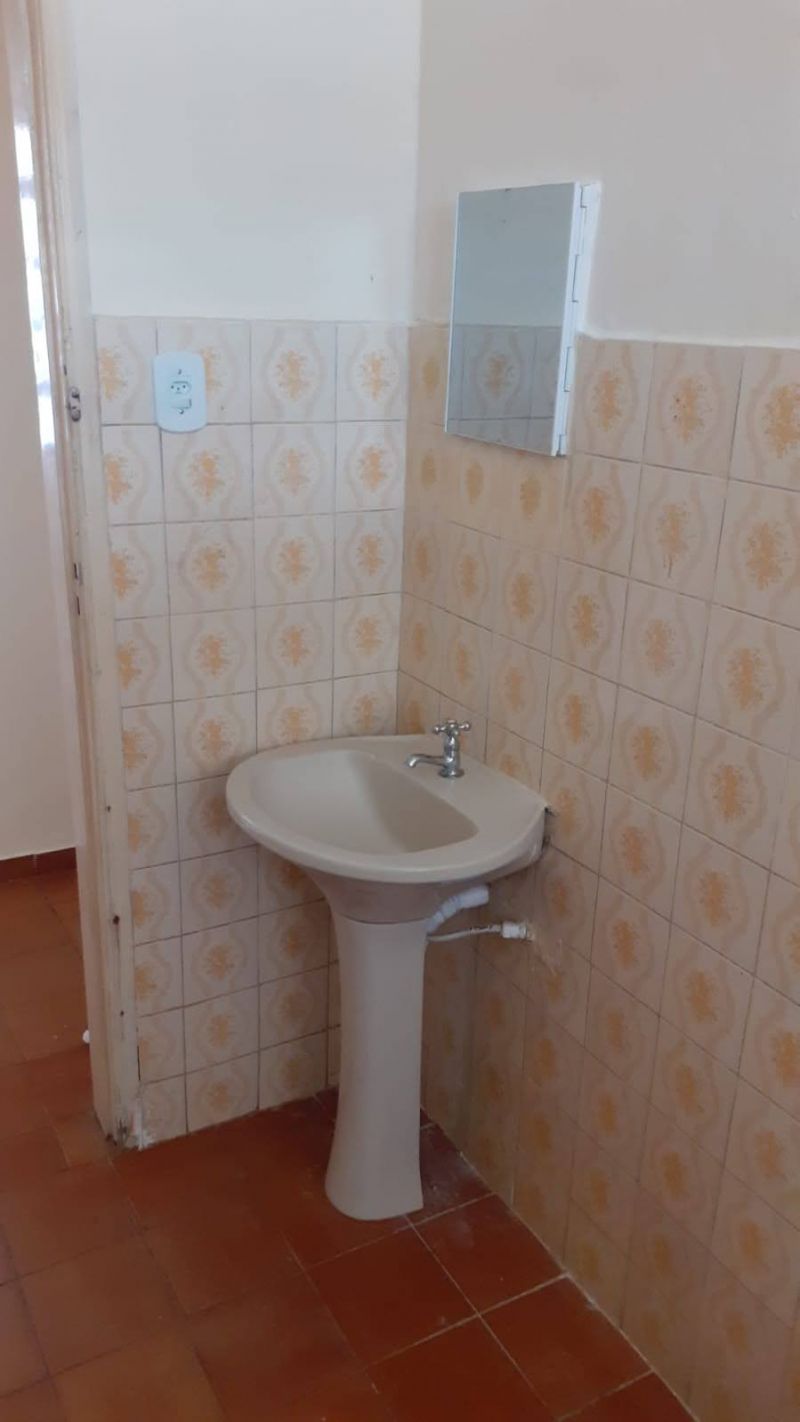 Casa 2d  no bairro Pedregulho em GUARATINGUETA