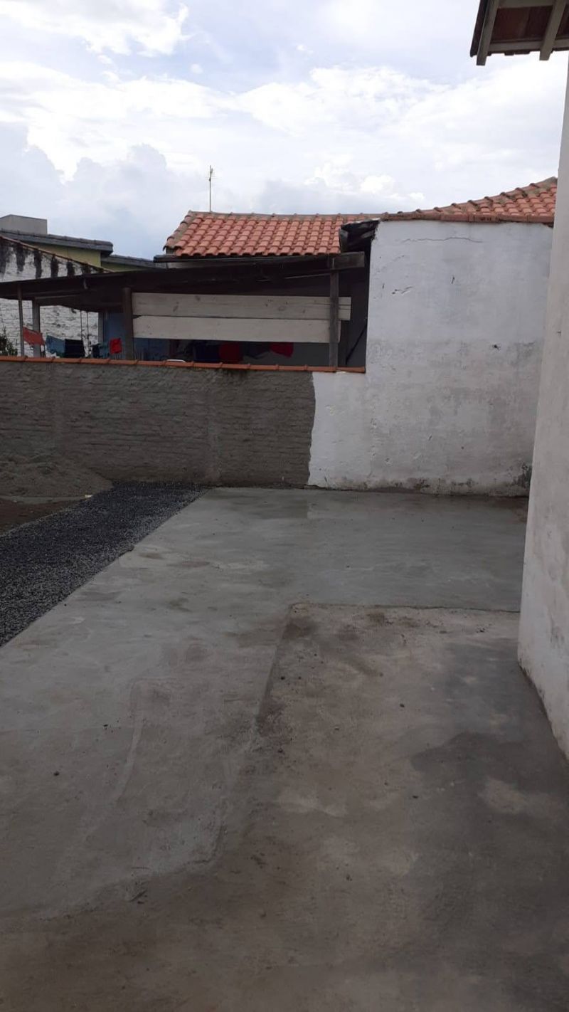 Casa 2d  no bairro Pedregulho em GUARATINGUETA