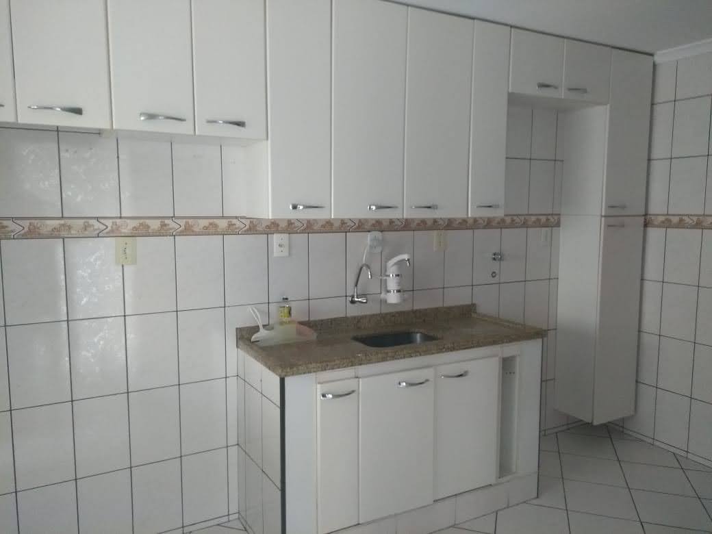 Apartamento 3d  no bairro Jardim Rony em GUARATINGUETA
