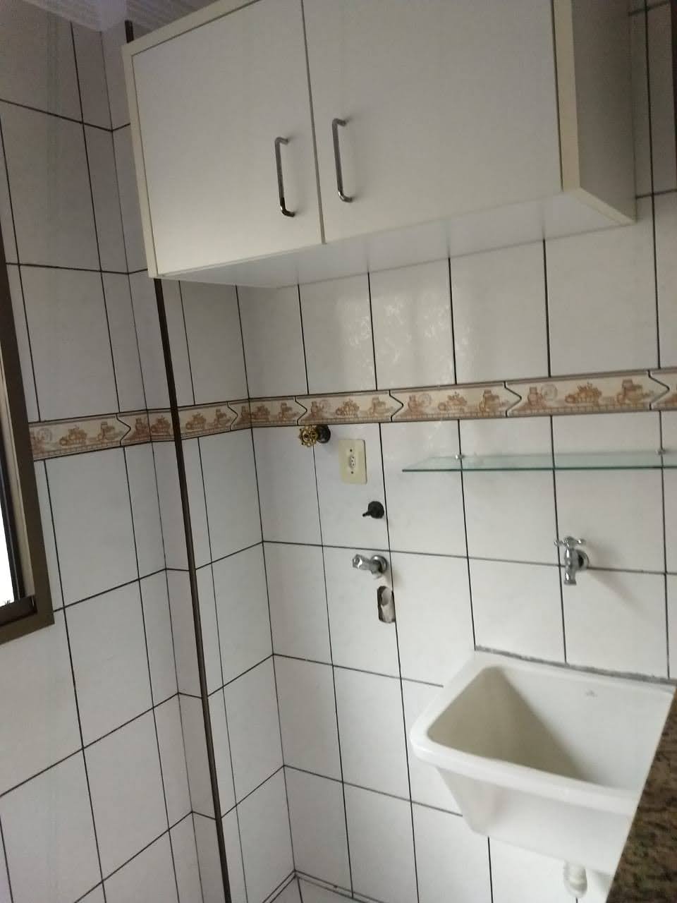 Apartamento 3d  no bairro Jardim Rony em GUARATINGUETA