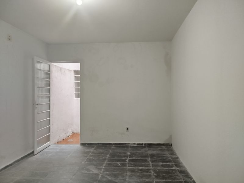 Casa 2d  no bairro Pedregulho em GUARATINGUETA