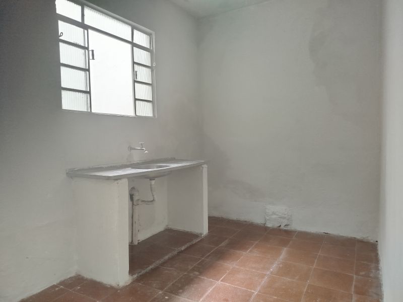 Casa 2d  no bairro Pedregulho em GUARATINGUETA