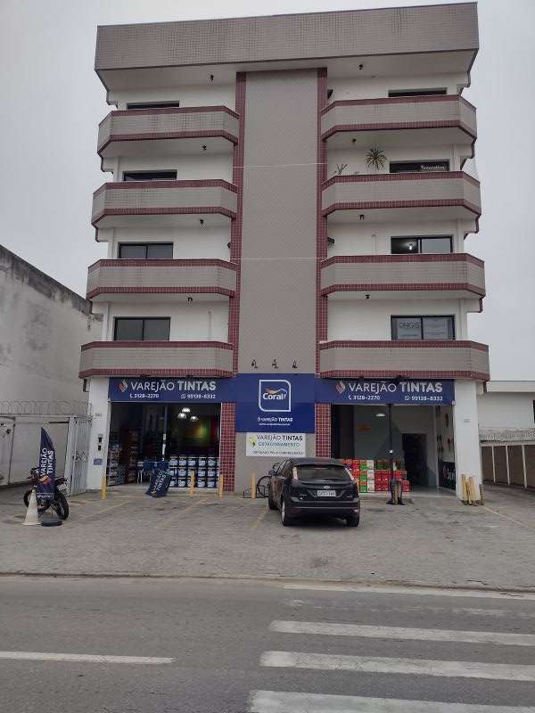 Salas Comerciais no bairro Campo do Galvao em GUARATINGUETA