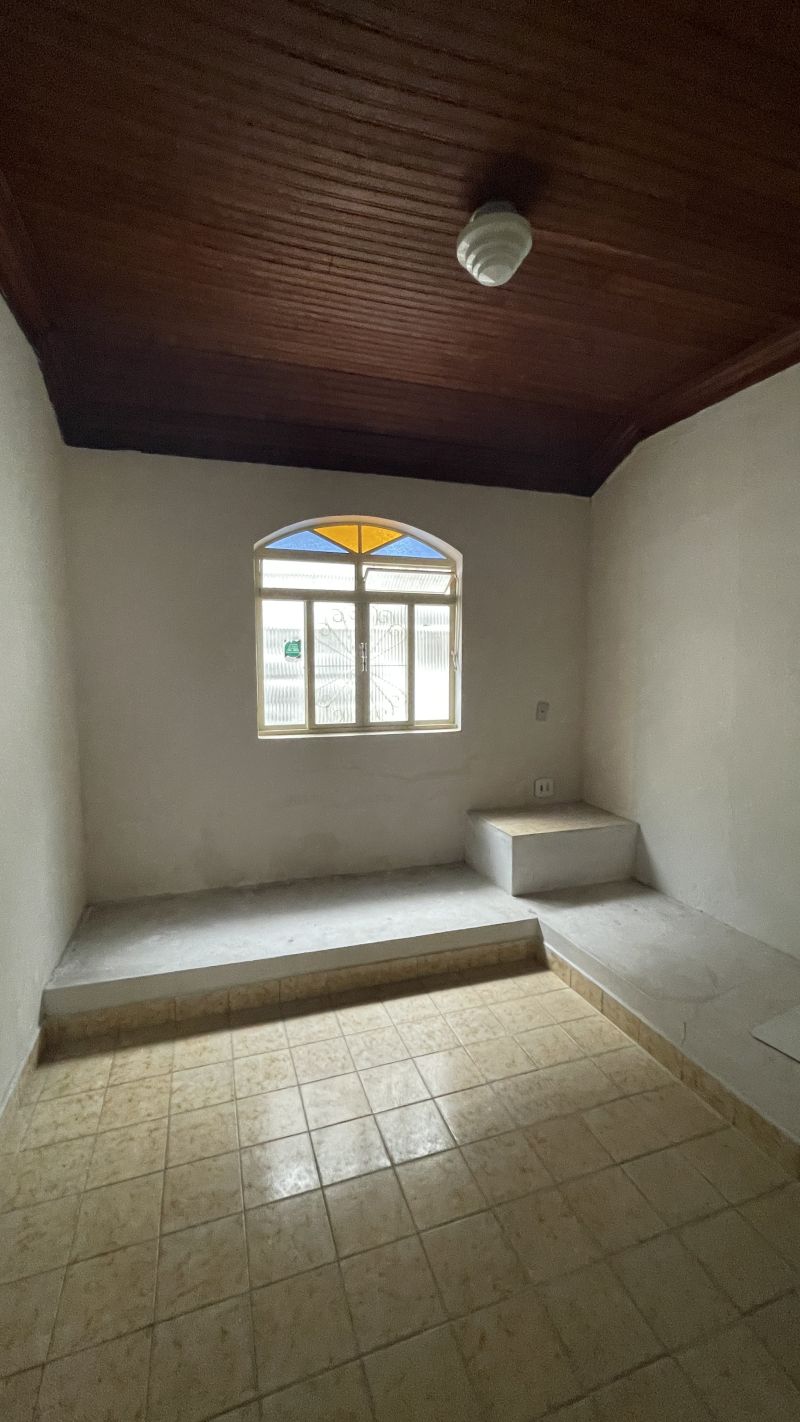 Casa 5d  no bairro Pedregulho em GUARATINGUETA