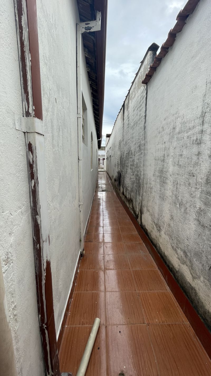 Casa 5d  no bairro Pedregulho em GUARATINGUETA