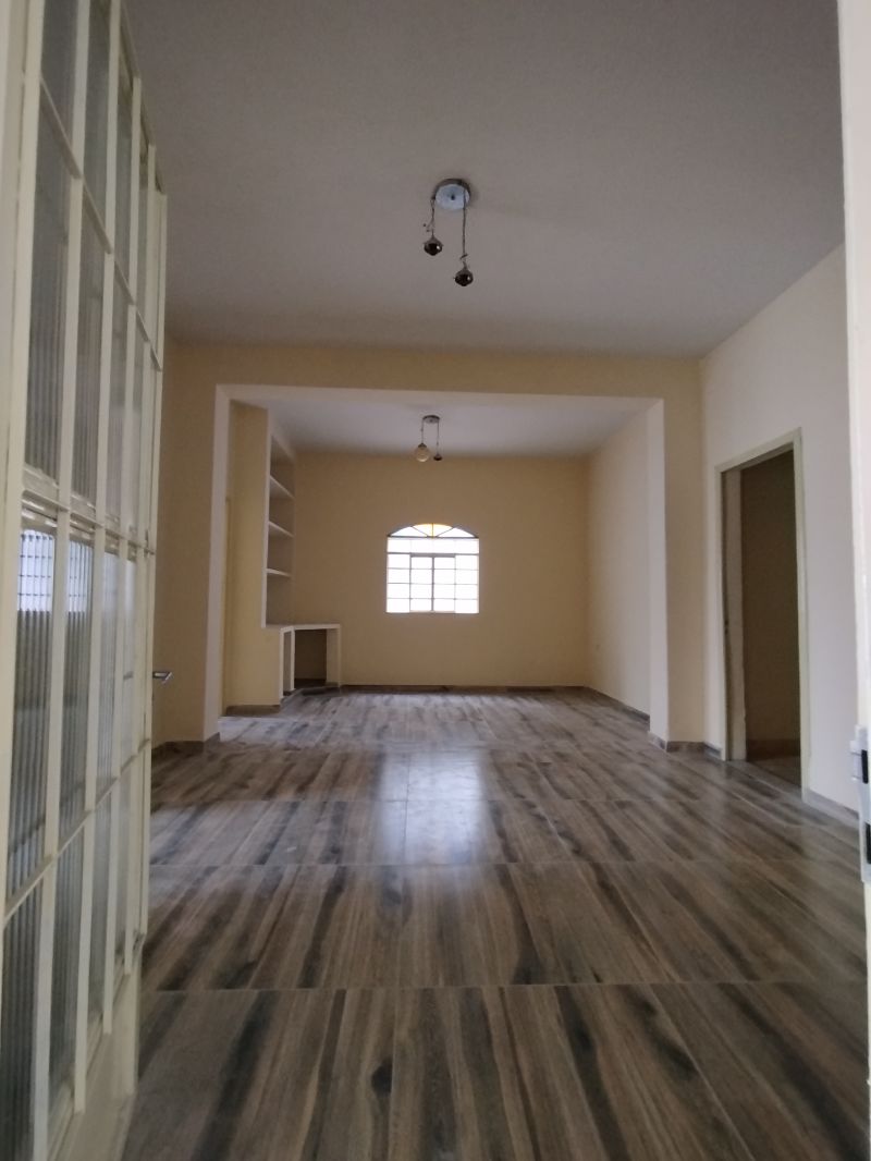 Casa 5d  no bairro Pedregulho em GUARATINGUETA