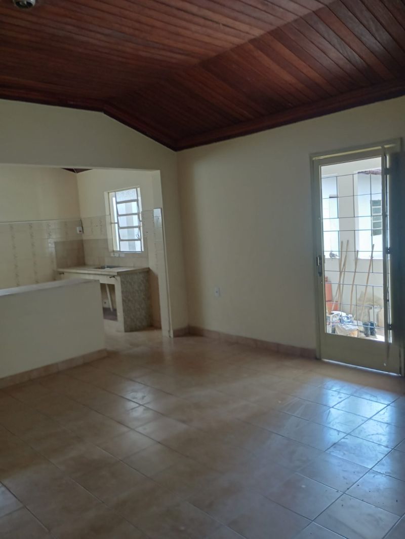 Casa 5d  no bairro Pedregulho em GUARATINGUETA