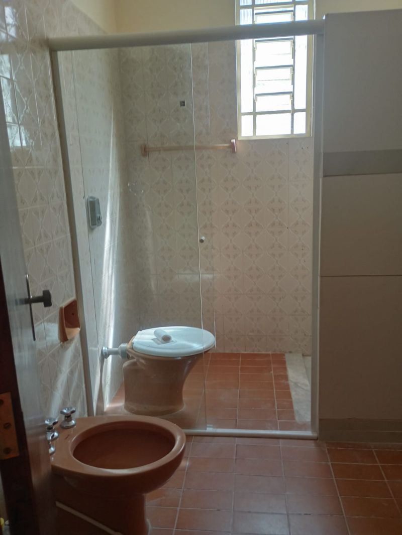 Casa 5d  no bairro Pedregulho em GUARATINGUETA