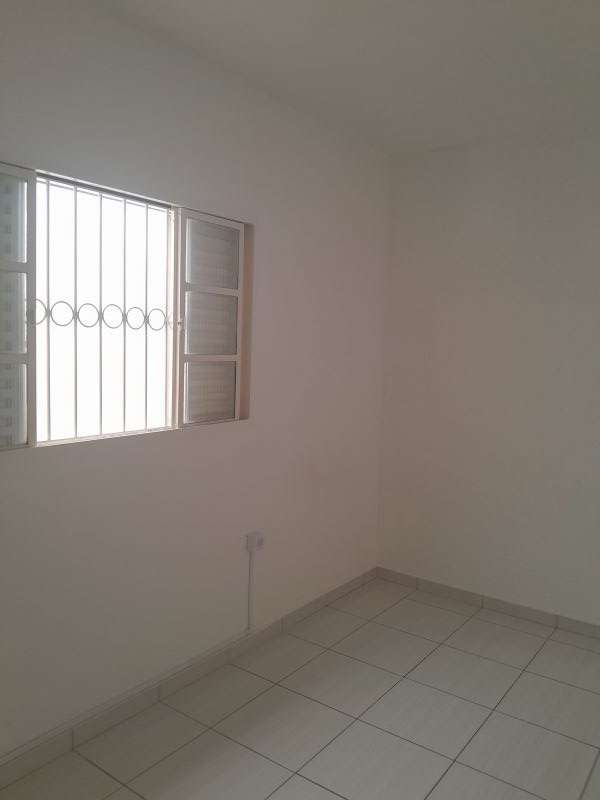 Casa 3d  no bairro Nucleo Residencial Costa e Silva em GUARATINGUETA