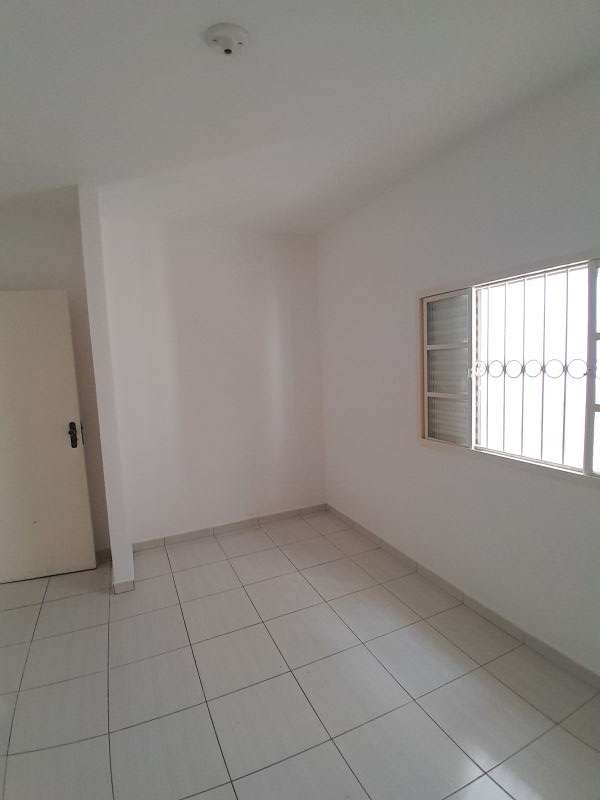 Casa 3d  no bairro Nucleo Residencial Costa e Silva em GUARATINGUETA