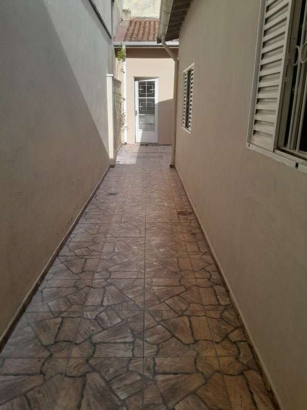 Casa 3d  no bairro Nucleo Residencial Costa e Silva em GUARATINGUETA