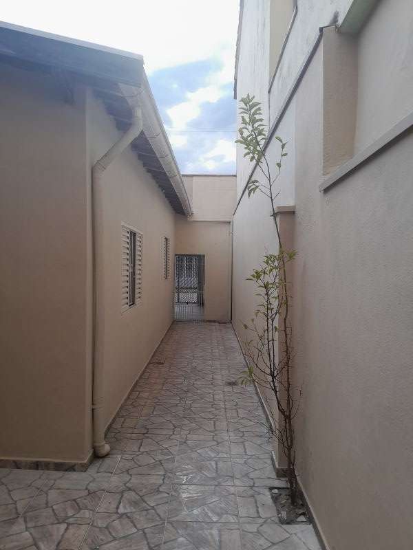 Casa 3d  no bairro Nucleo Residencial Costa e Silva em GUARATINGUETA