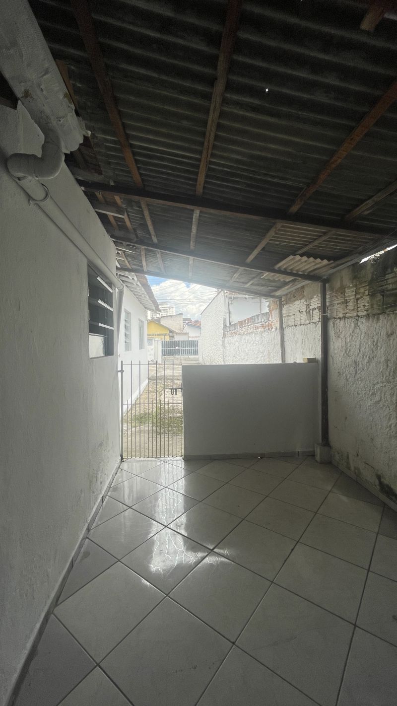 Casa 2d  no bairro Vila Galvao em GUARATINGUETA