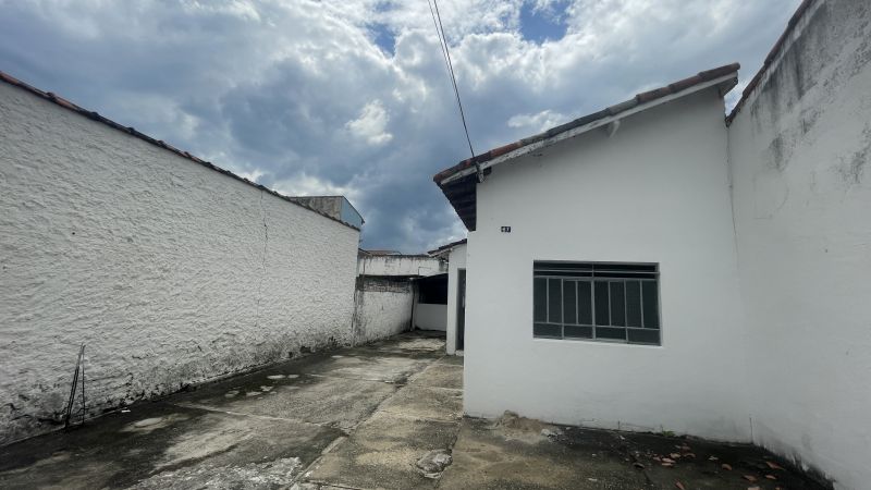 Casa 2d  no bairro Vila Galvao em GUARATINGUETA