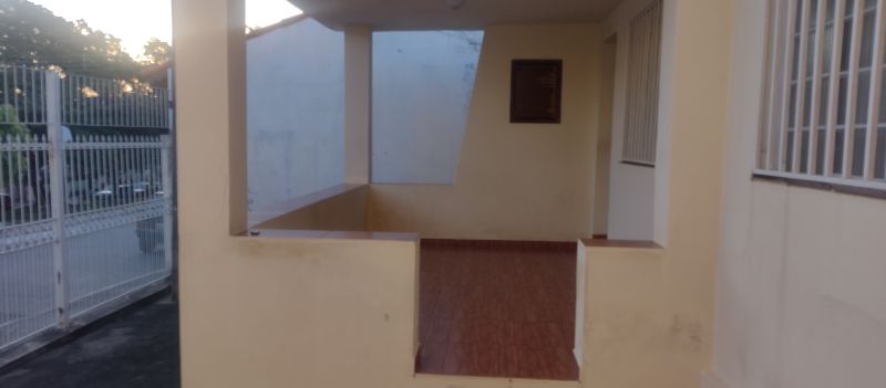 Casa 2d  no bairro Jardim Coelho Neto  em GUARATINGUETA