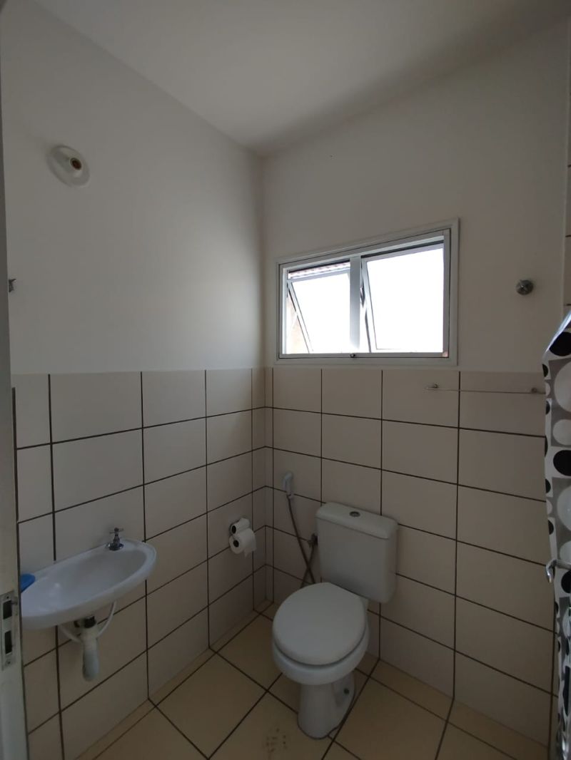 Casa 2d  no bairro Loteamento Residencial Espanha em GUARATINGUETA