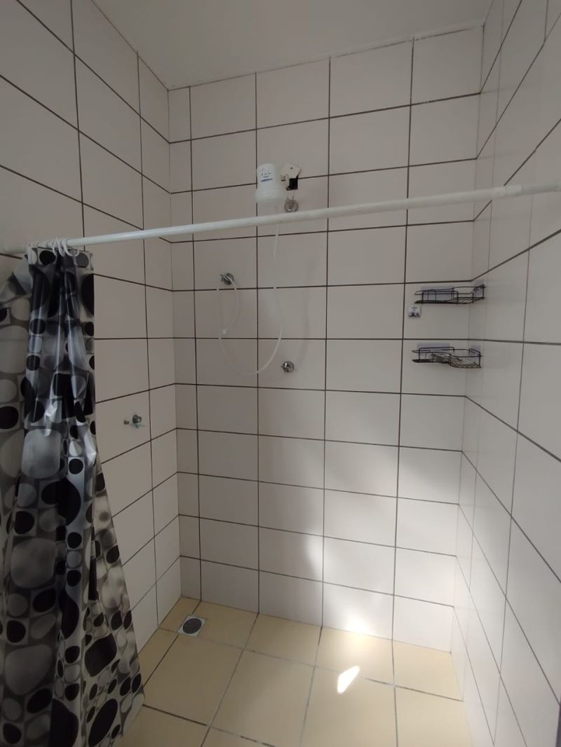 Casa 2d  no bairro Loteamento Residencial Espanha em GUARATINGUETA