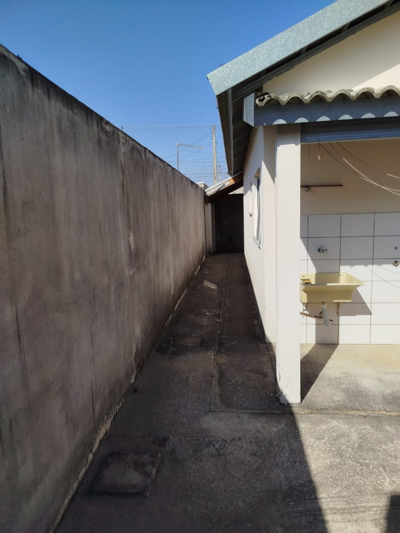 Casa 2d  no bairro Loteamento Residencial Espanha em GUARATINGUETA