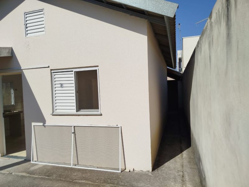 Casa 2d  no bairro Loteamento Residencial Espanha em GUARATINGUETA