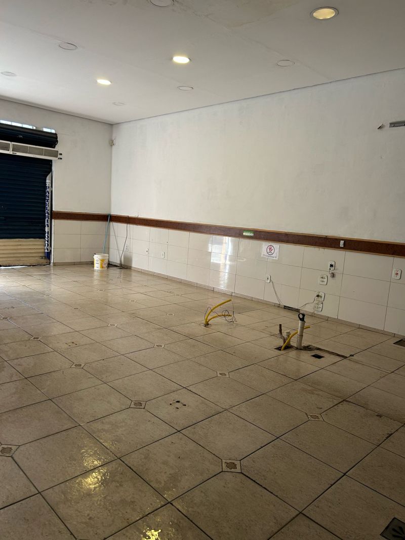 Ponto Comercial no bairro Centro em GUARATINGUETA