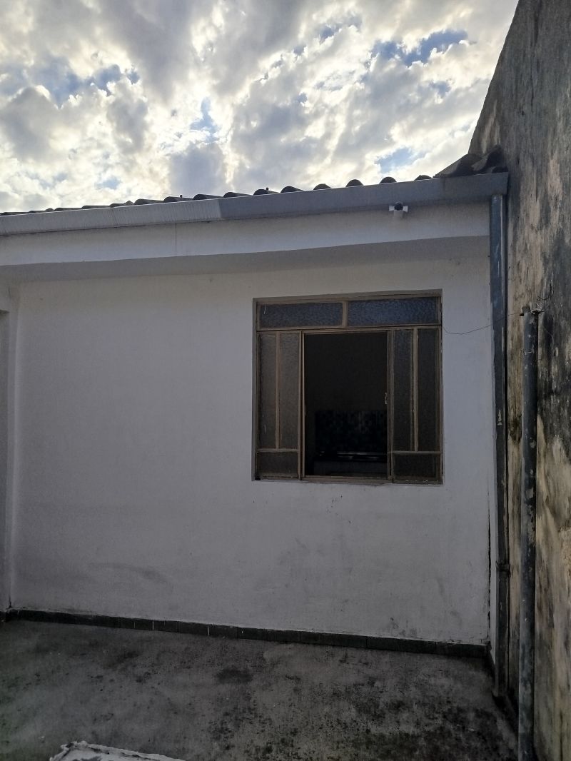 Casa 2d  no bairro Vila Comendador Rodrigues Alves em GUARATINGUETA