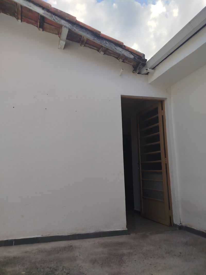 Casa 2d  no bairro Vila Comendador Rodrigues Alves em GUARATINGUETA