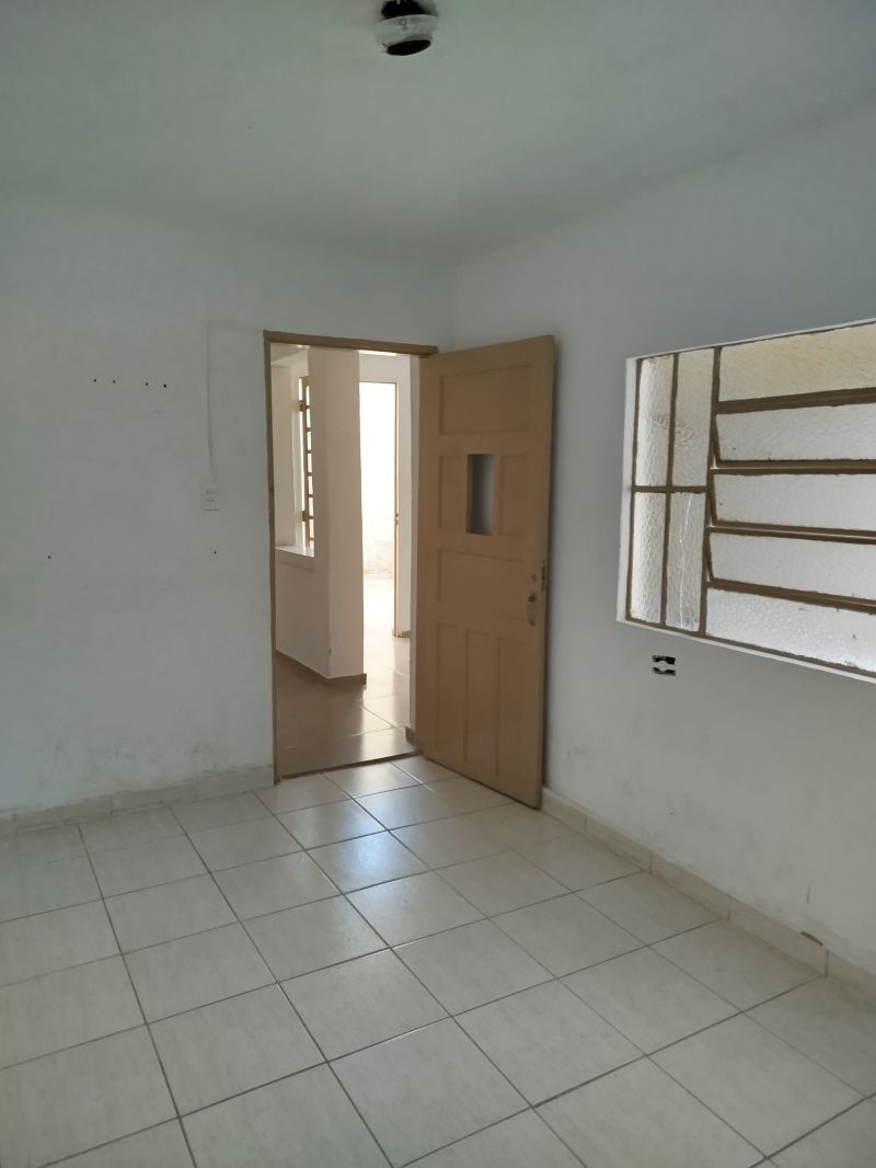 Casa 2d  no bairro Vila Comendador Rodrigues Alves em GUARATINGUETA