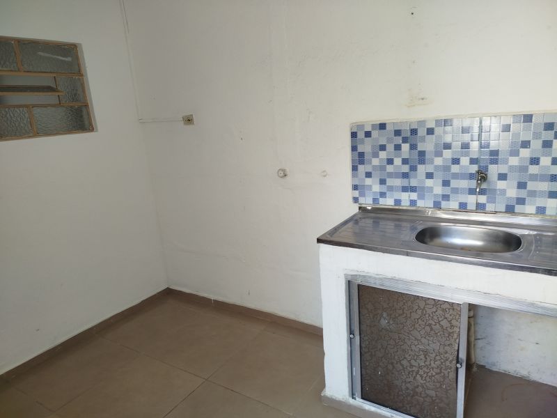 Casa 2d  no bairro Vila Comendador Rodrigues Alves em GUARATINGUETA