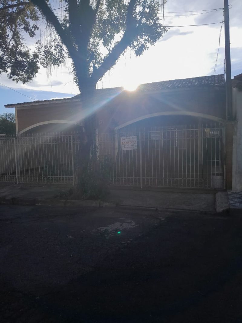 Casa 2d  no bairro Vila Comendador Rodrigues Alves em GUARATINGUETA