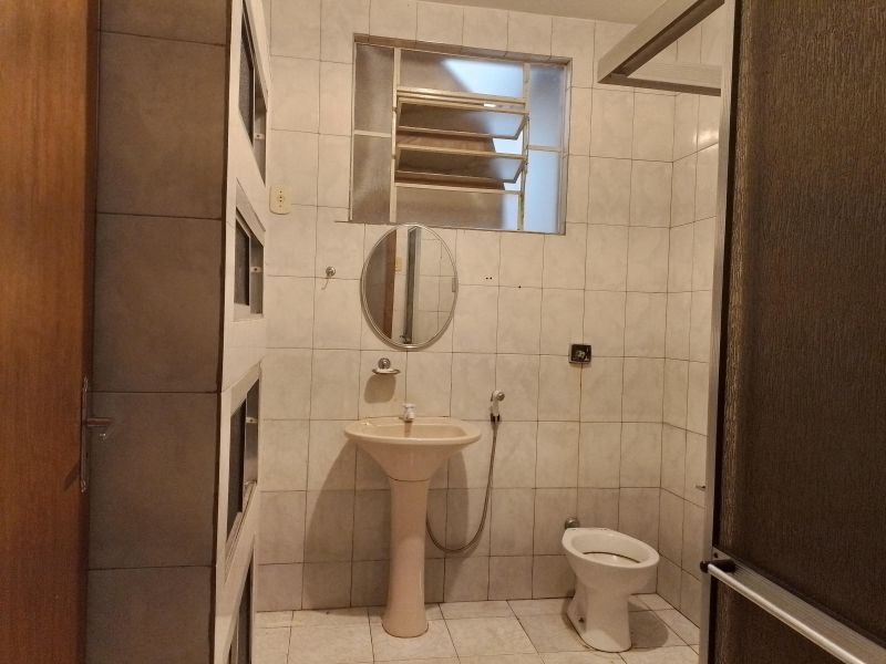 Casa 3d  no bairro Vila Galvao em GUARATINGUETA