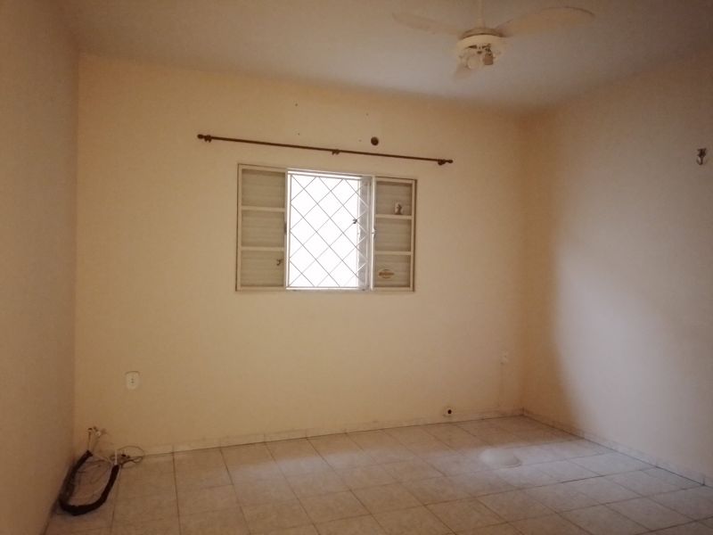 Casa 3d  no bairro Vila Galvao em GUARATINGUETA