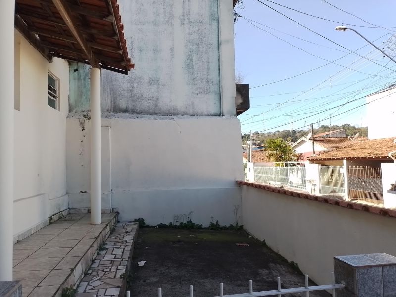 Casa 2d  no bairro Vila Galvao em GUARATINGUETA