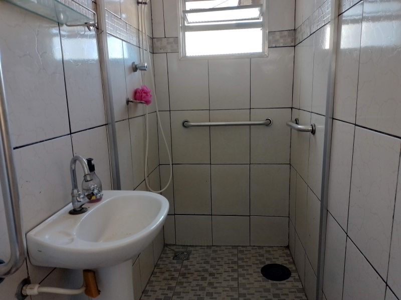 Casa 2d  no bairro Vila Galvao em GUARATINGUETA