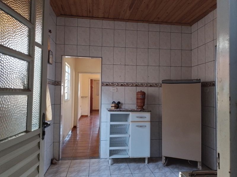 Casa 2d  no bairro Vila Galvao em GUARATINGUETA