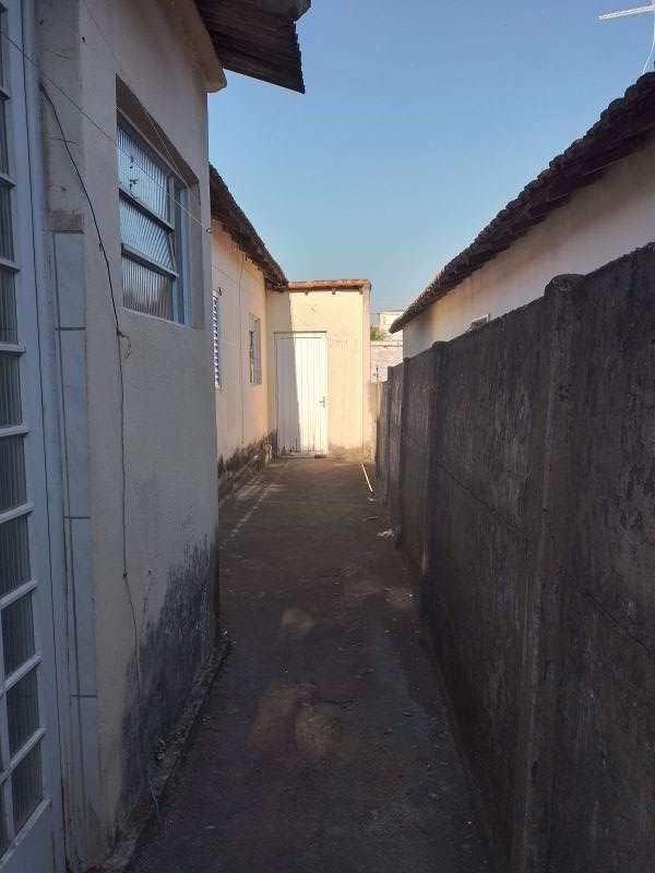 Casa 2d  no bairro Vila Galvao em GUARATINGUETA