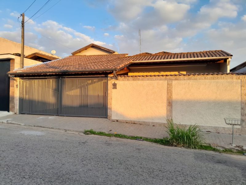 Casa 2d  no bairro Vila Eliana Maria em GUARATINGUETA