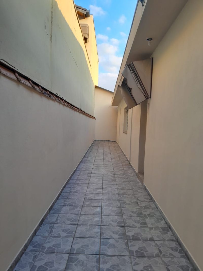 Casa 2d  no bairro Vila Eliana Maria em GUARATINGUETA