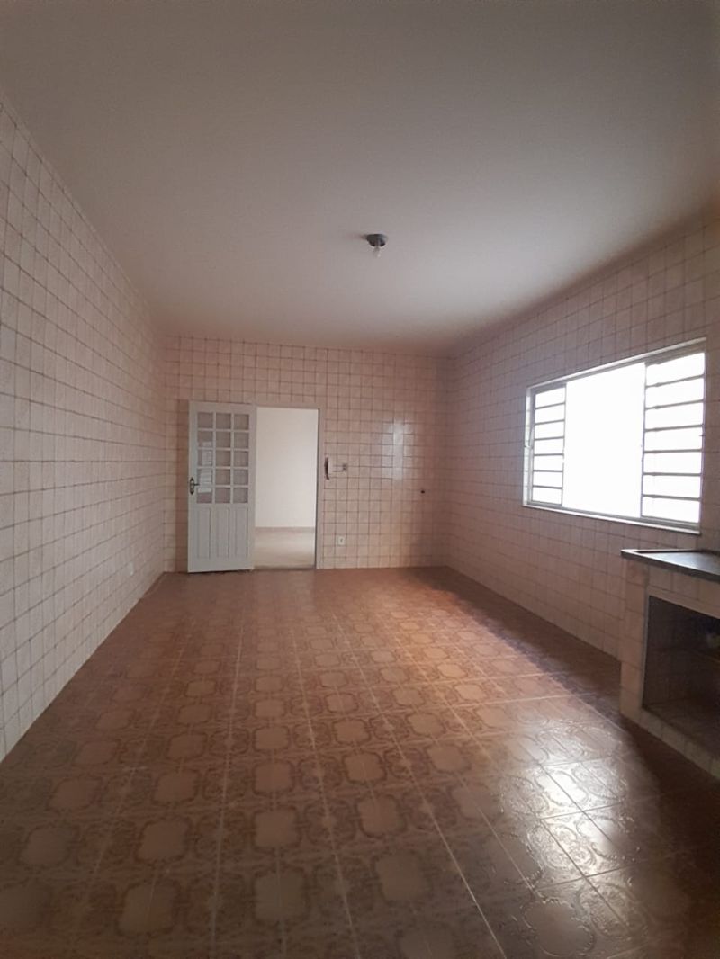 Casa 2d  no bairro Vila Eliana Maria em GUARATINGUETA