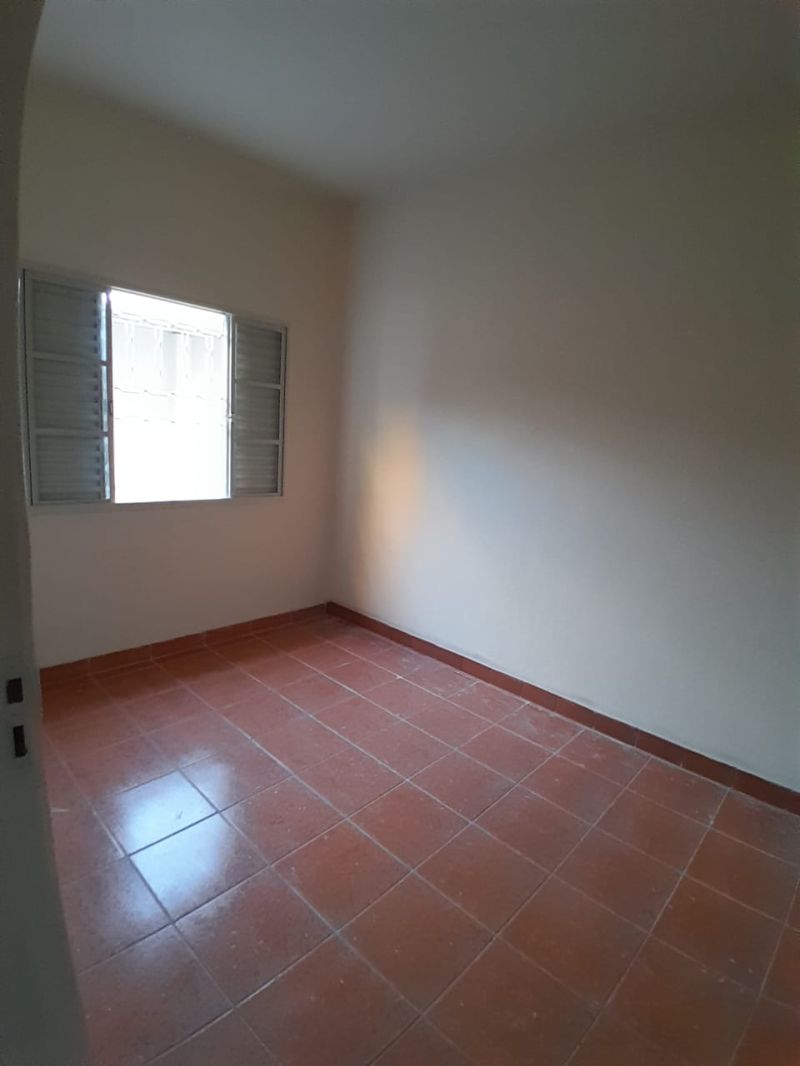 Casa 2d  no bairro Vila Eliana Maria em GUARATINGUETA