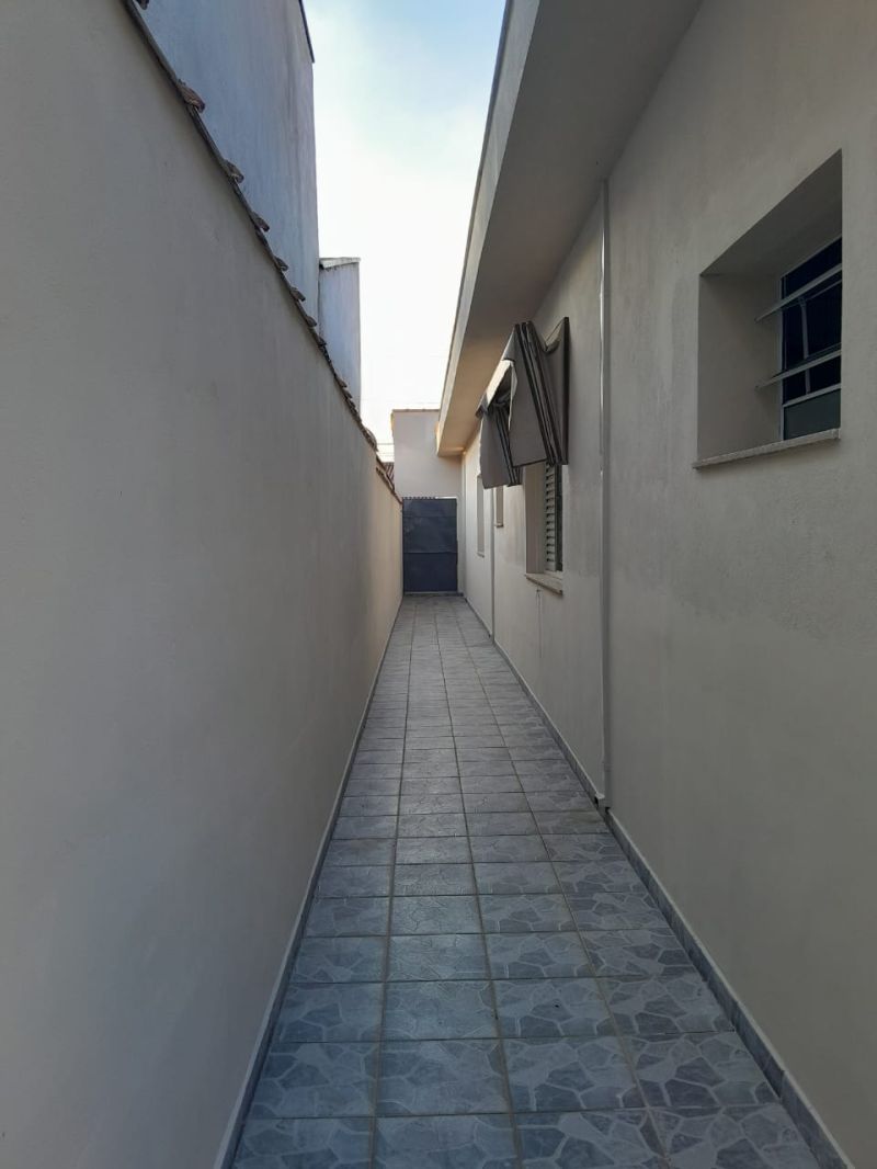 Casa 2d  no bairro Vila Eliana Maria em GUARATINGUETA