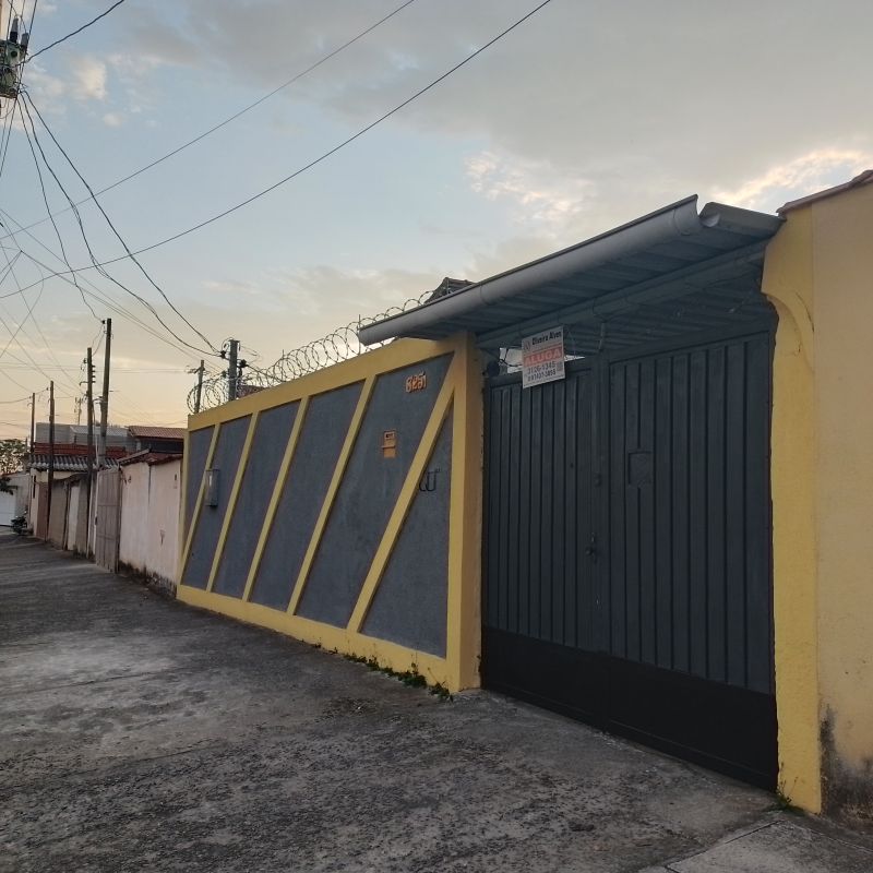 Casa 2d  no bairro Jardim Santa Luzia em GUARATINGUETA